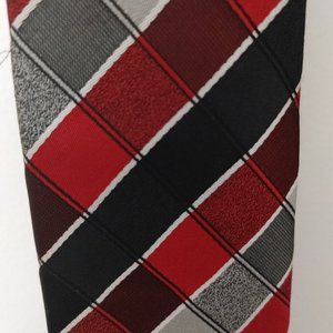 Croft & Barrow Men's Silk (Black/Red Stripe Pattern) Tie